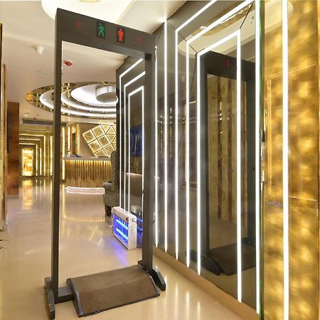Hotel Gold Palace - 03 Mins Walk From New Delhi Railway Station Exterior photo