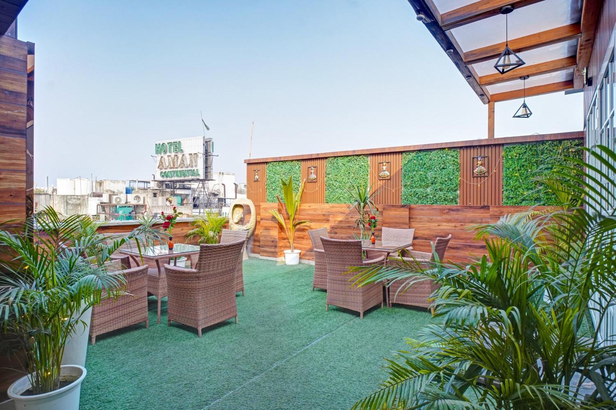Hotel Gold Palace - 03 Mins Walk From New Delhi Railway Station Exterior photo