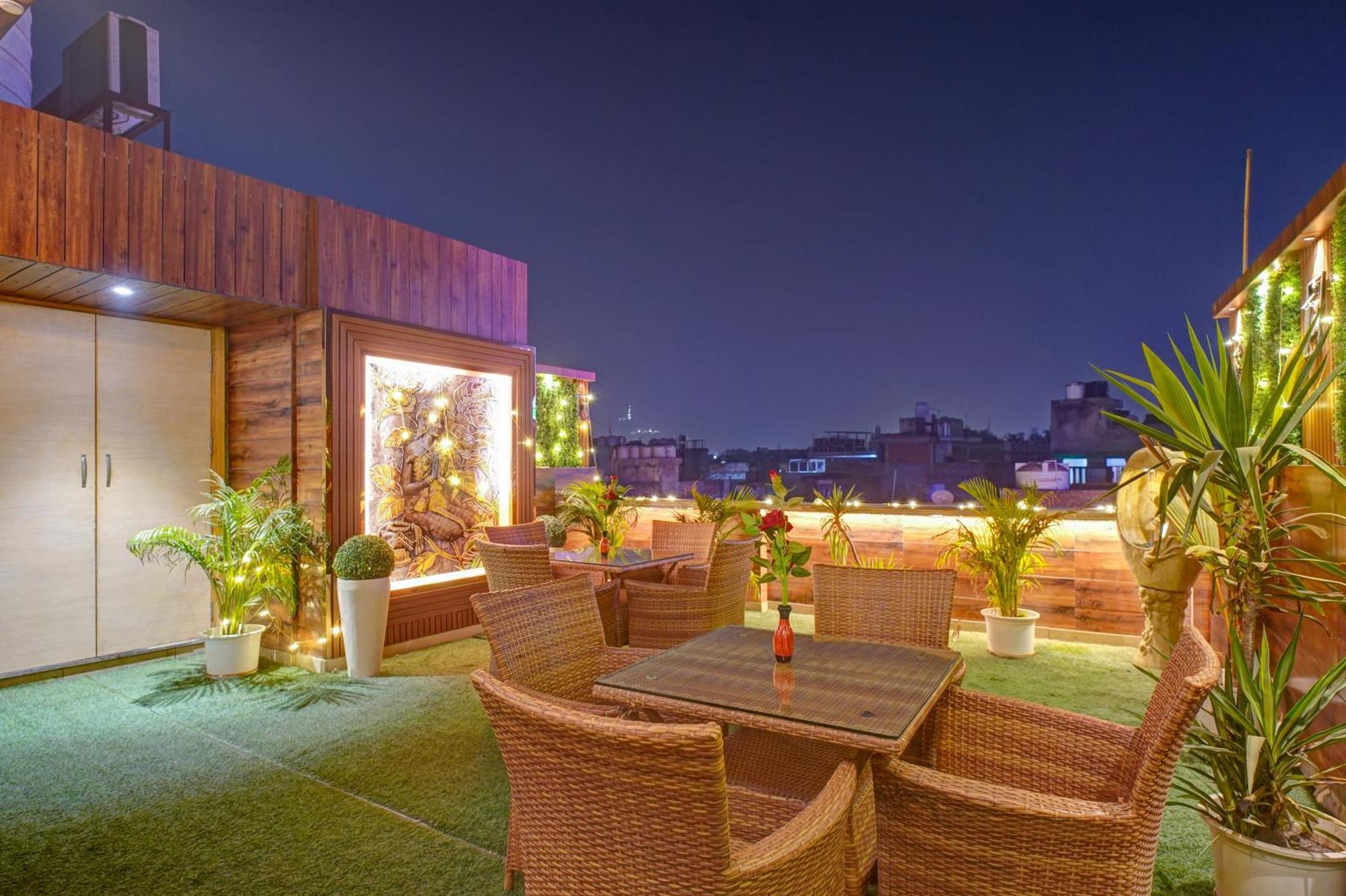 Hotel Gold Palace - 03 Mins Walk From New Delhi Railway Station Exterior photo