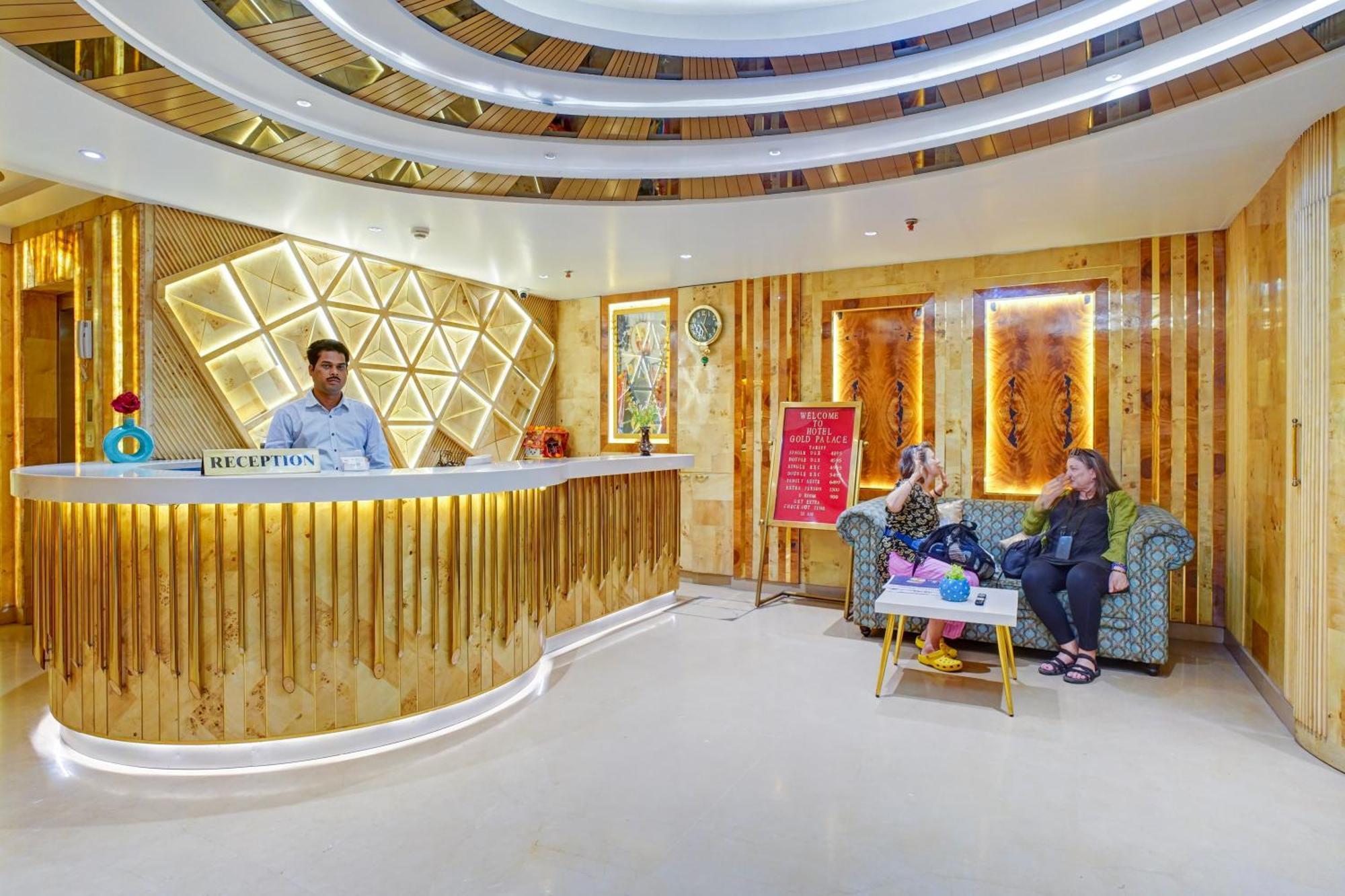 Hotel Gold Palace - 03 Mins Walk From New Delhi Railway Station Exterior photo