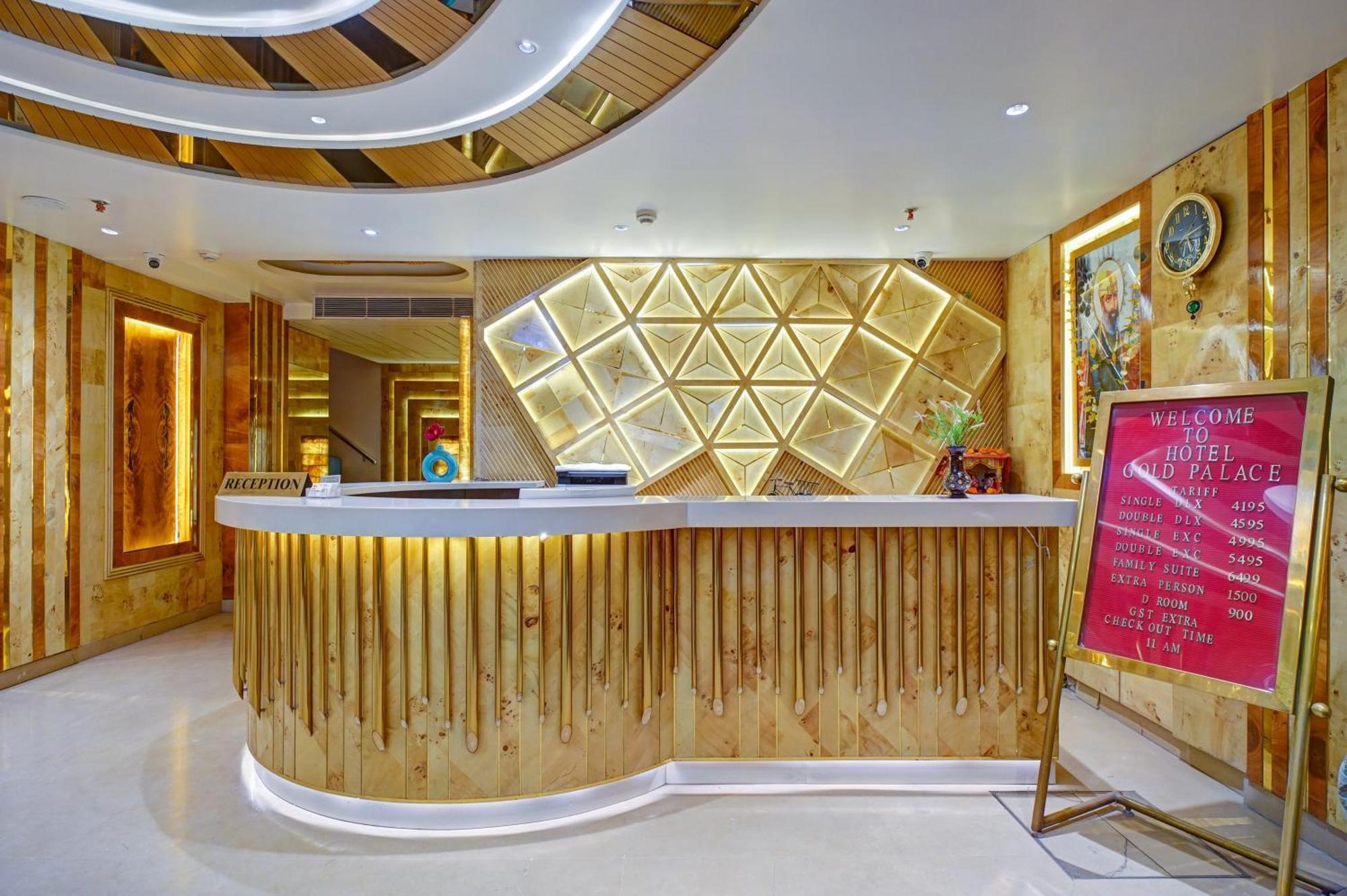Hotel Gold Palace - 03 Mins Walk From New Delhi Railway Station Exterior photo