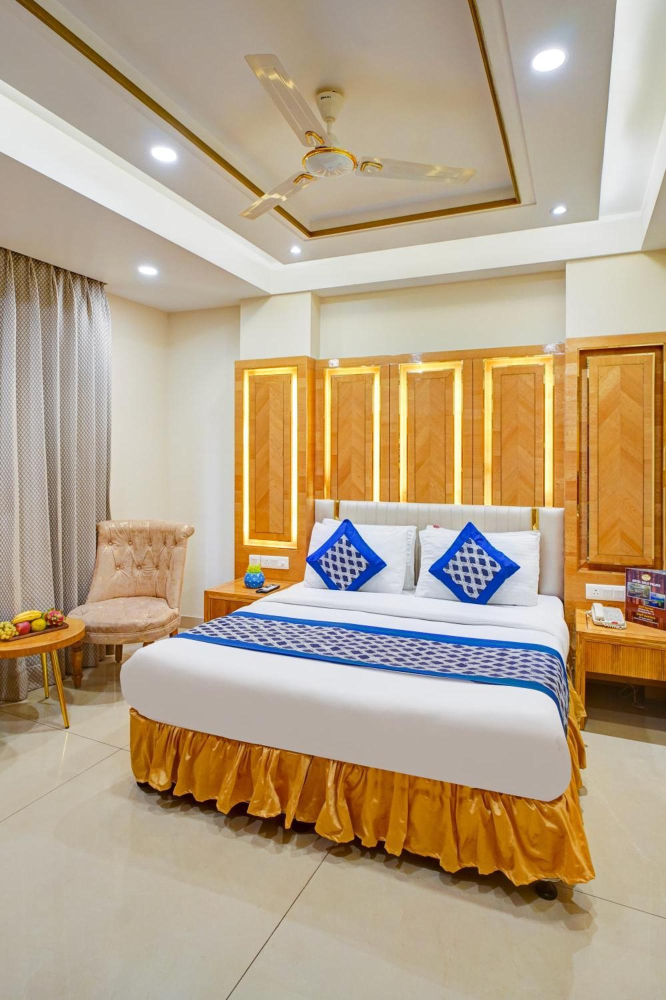 Hotel Gold Palace - 03 Mins Walk From New Delhi Railway Station Exterior photo
