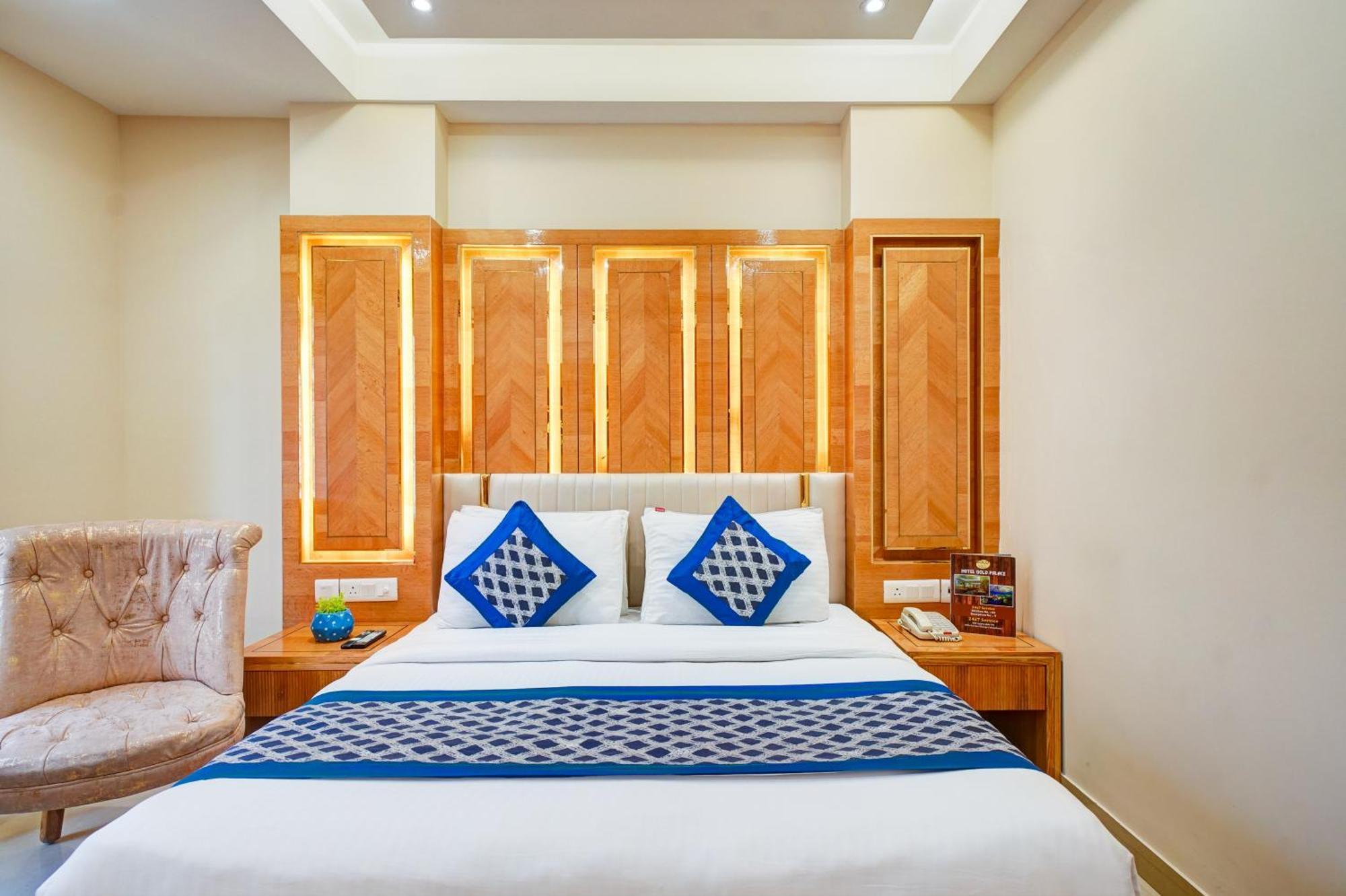 Hotel Gold Palace - 03 Mins Walk From New Delhi Railway Station Exterior photo